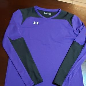 Boys Extra Large Heatgear long sleeved shirt